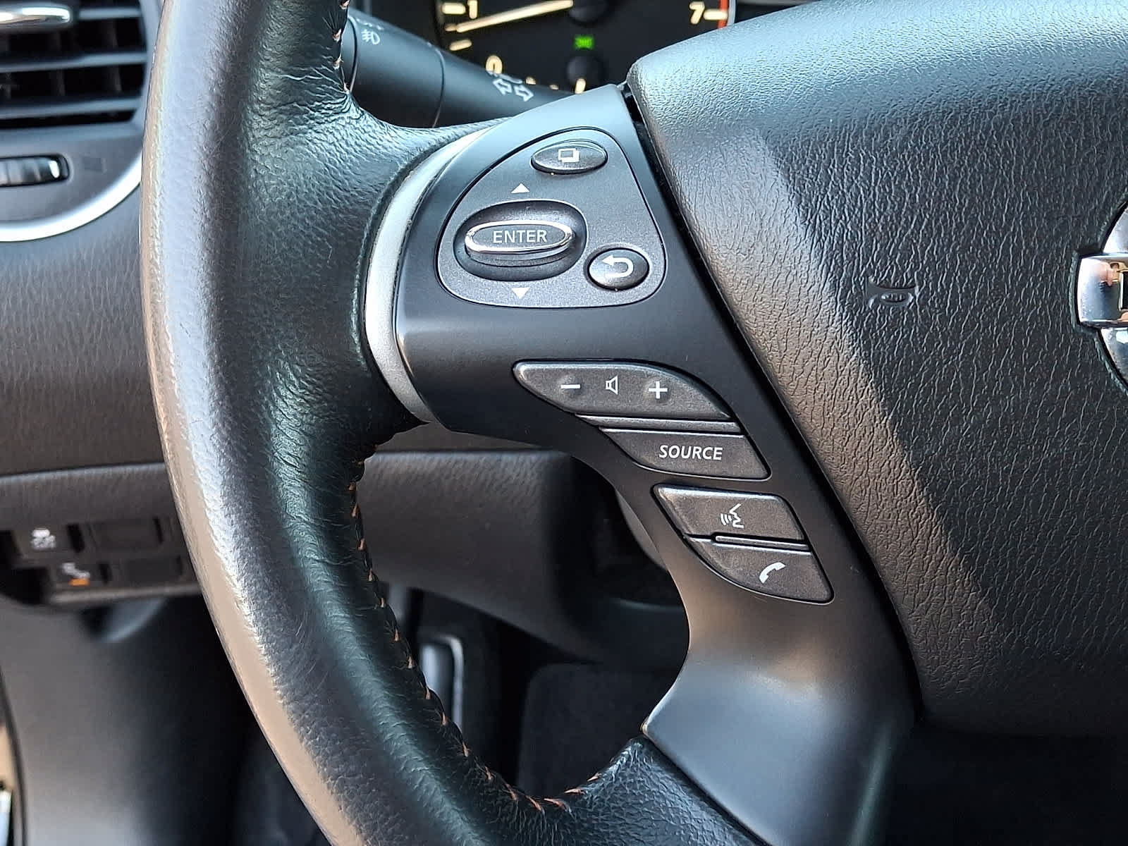 Used 2020 Nissan Pathfinder SV w/ Rock Creek Edition AWD/4WD image 24