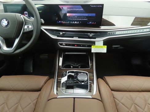 New 2026 BMW X5 xDrive40i w/ Climate Comfort Package image 13
