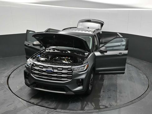 Used 2025 Ford Explorer Active w/ Active Comfort Package image 33