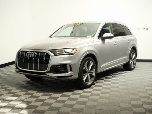 Used 2022 Audi Q7 3.0T Premium Plus image 3