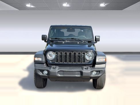 Used 2025 Jeep Wrangler Unlimited Sport AWD/4WD image 6
