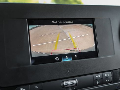 Used 2022 Mercedes-Benz Sprinter 2500 image 60