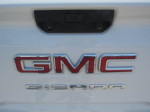 Certified 2025 GMC Sierra 2500 Pro w/ 1SA Pro Safety Plus Package AWD/4WD image 23