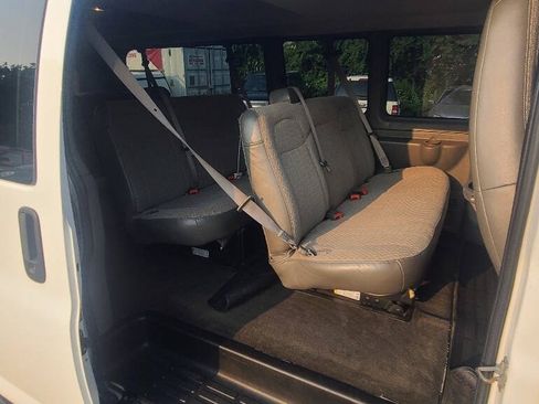 Used 2019 Chevrolet Express 3500 LT w/ LT Preferred Equipment Group RWD image 16