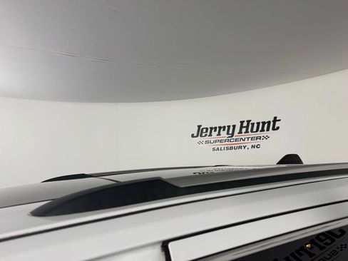 Used 2016 Jeep Grand Cherokee Limited w/ Luxury Group II image 5