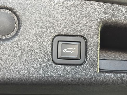 Used 2024 Chevrolet Equinox LT AWD/4WD image 15