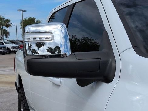 Used 2025 RAM 2500 Laramie image 12