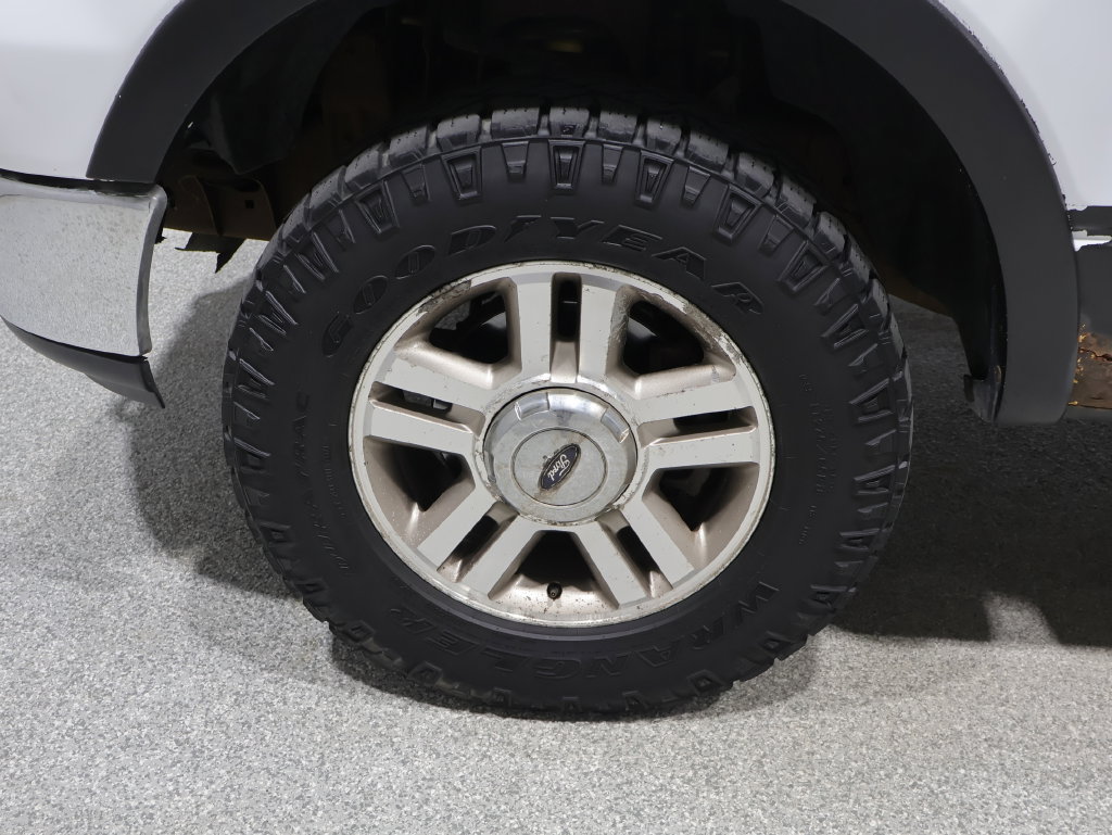 Used 2005 Ford F150 Lariat AWD/4WD image 14