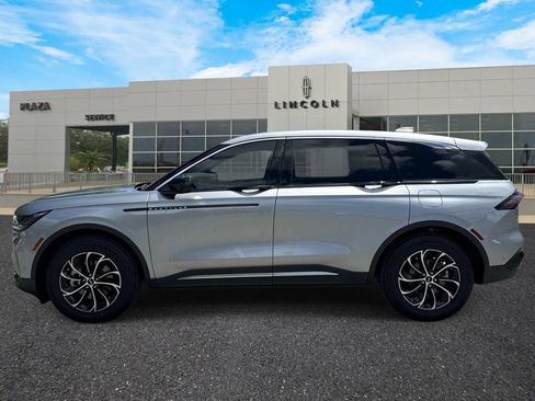 Certified 2024 Lincoln Nautilus Premier AWD/4WD image 5