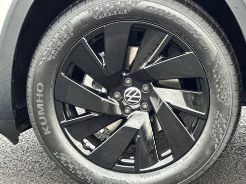 New 2026 Volkswagen Atlas SE image 24