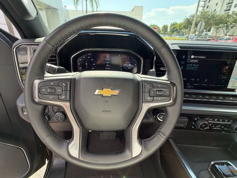 Used 2026 Chevrolet Silverado 1500 High Country w/ High Country Premium Package AWD/4WD image 20