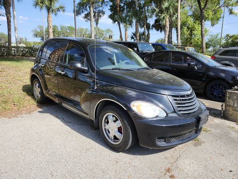 Used 2006 Chrysler PT Cruiser Touring FWD image 5