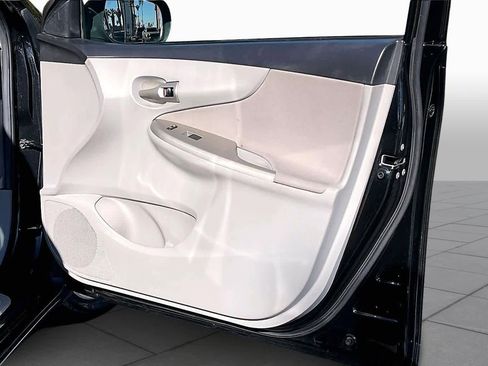 Used 2012 Toyota Corolla LE image 20