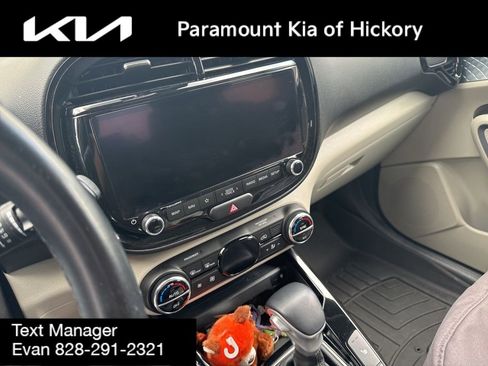 Used 2023 Kia Soul EX FWD image 4