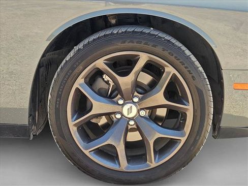 Used 2018 Dodge Challenger SXT Plus RWD image 21