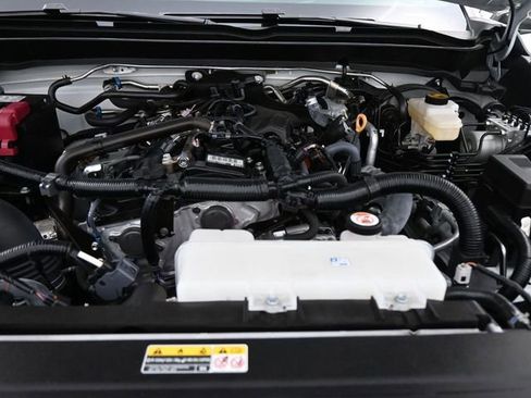 Used 2025 Toyota Tacoma TRD Sport w/ TRD Sport Upgrade Package AWD/4WD image 22