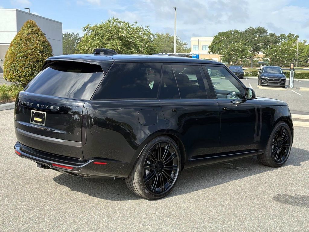 New 2026 Land Rover Range Rover SE AWD/4WD image 5