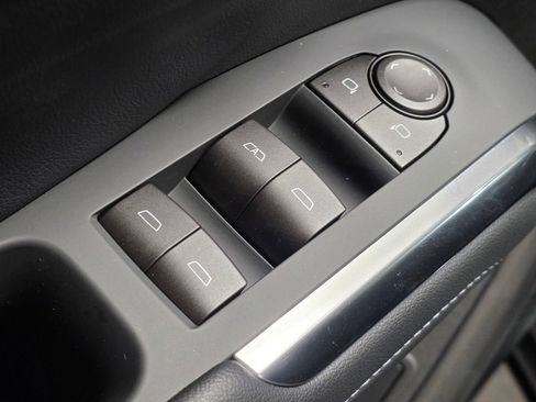 New 2026 Chevrolet Traverse LT image 22