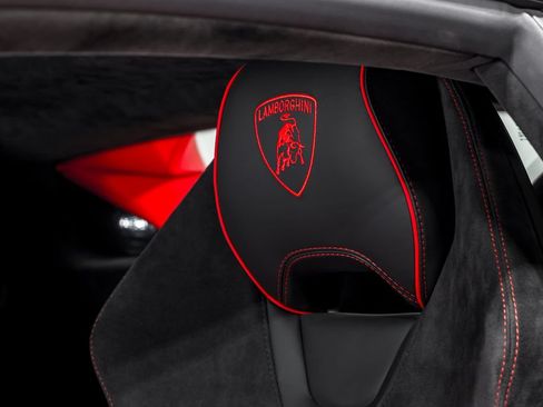 Used 2023 Lamborghini Huracan Tecnica RWD image 20