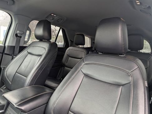 Used 2021 Ford Explorer Limited w/ Equipment Group 301A AWD/4WD image 19