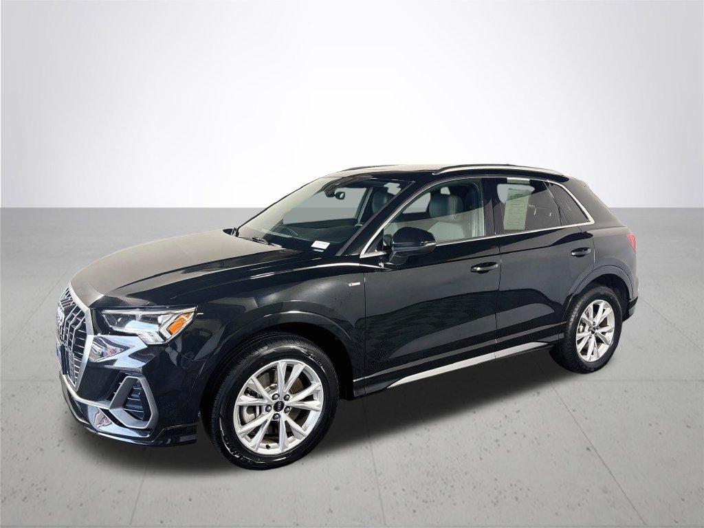Used 2025 Audi Q3 2.0T Premium AWD/4WD image 2