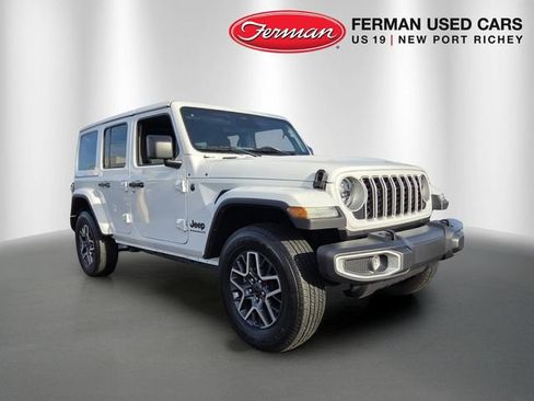 Certified 2025 Jeep Wrangler Unlimited Sahara w/ Dual Top Group AWD/4WD image 1