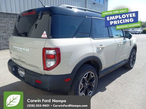 New 2025 Ford Bronco Sport Outer Banks w/ Outer Banks Tech Package+ AWD/4WD image 3