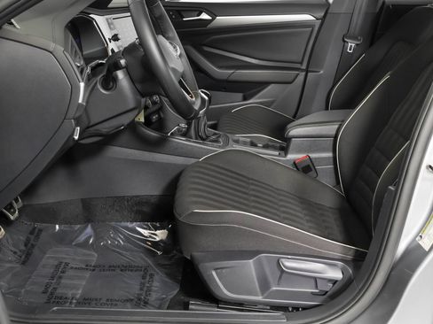 Used 2024 Volkswagen Jetta Sport FWD image 22