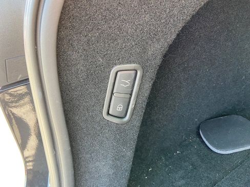 Used 2021 Maserati Levante GranSport image 17