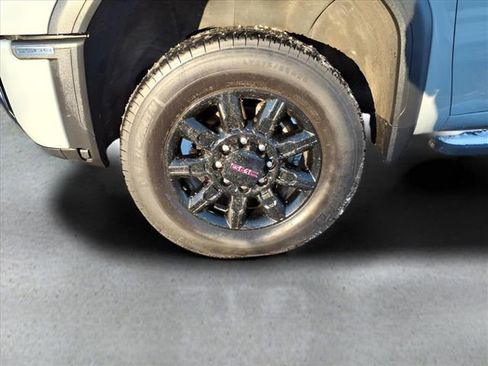 Used 2024 GMC Sierra 3500 AT4 w/ AT4 Premium Plus Package image 13