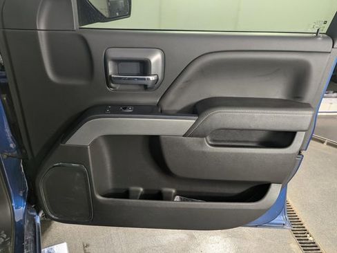 Used 2018 Chevrolet Silverado 1500 LTZ Z71 image 18