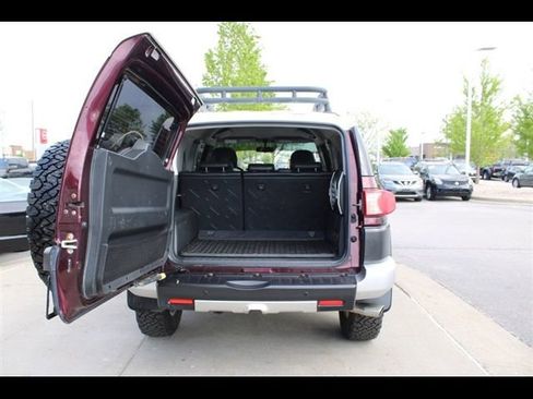Used 2007 Toyota FJ Cruiser 4WD image 9