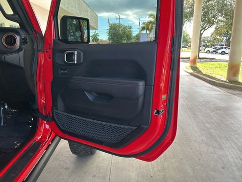 Certified 2022 Jeep Gladiator Mojave w/ Trailer Tow Package image 25