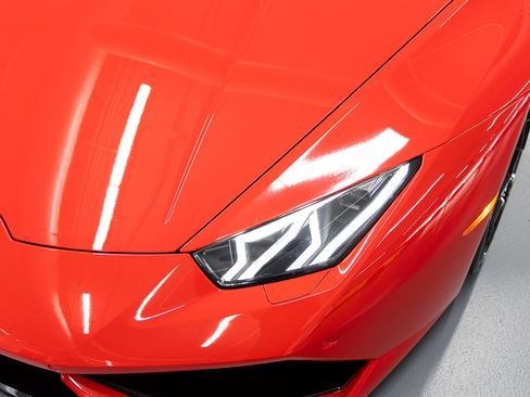 Used 2017 Lamborghini Huracan LP 610-4 AWD/4WD image 22