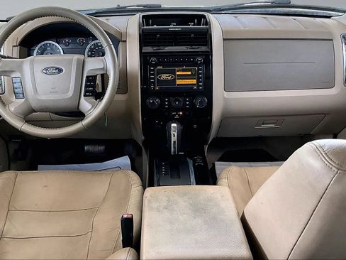 Used 2010 Ford Escape Limited AWD/4WD image 7