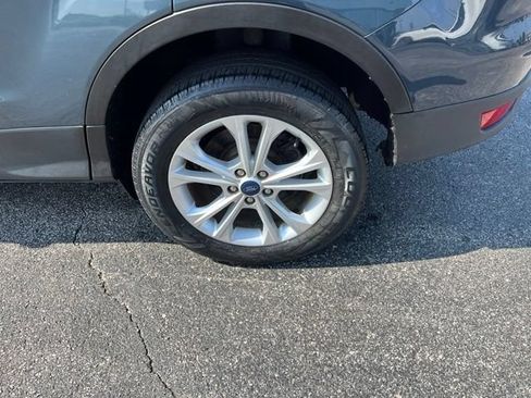 Used 2019 Ford Escape SE FWD image 6