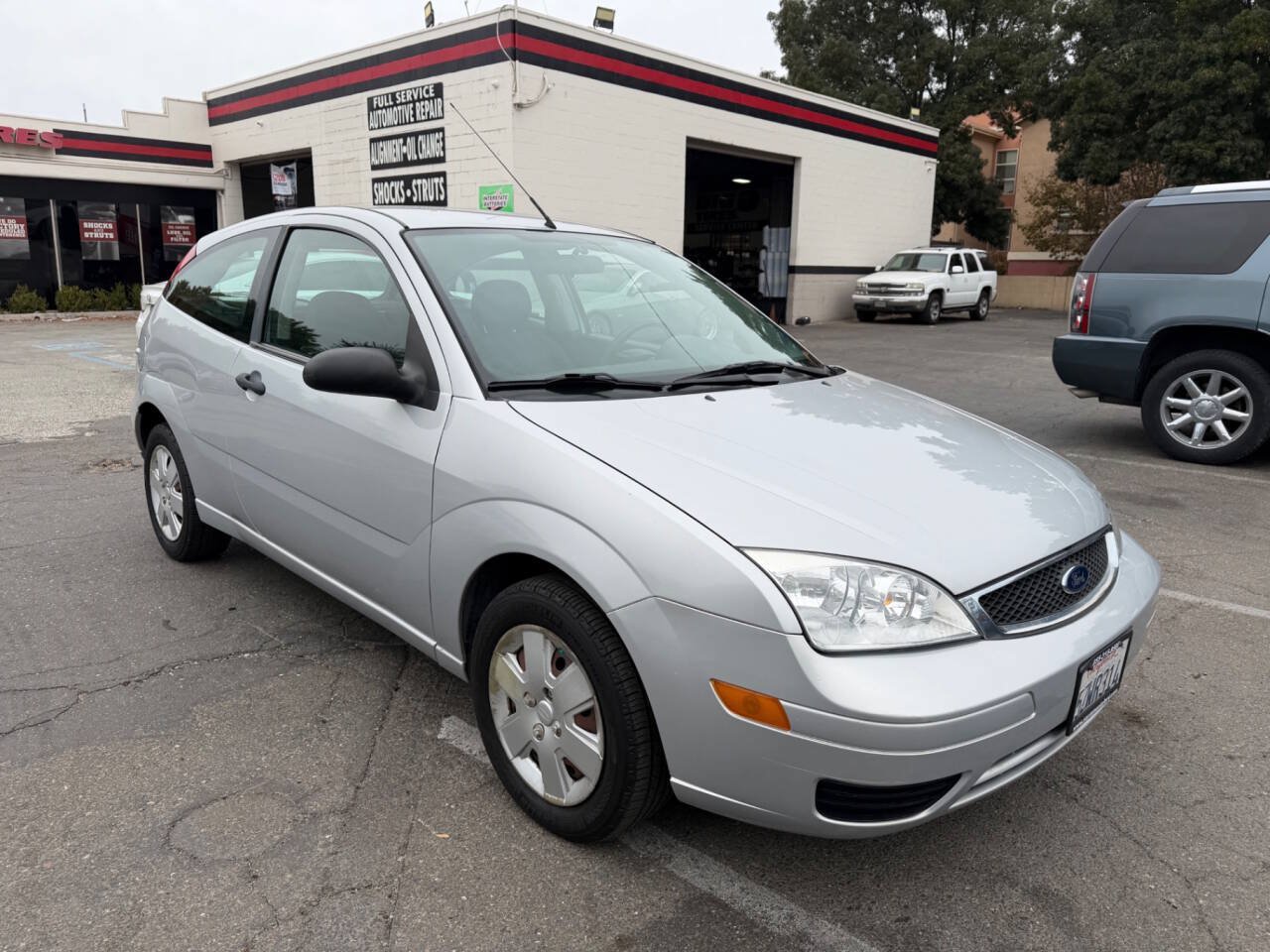 Used 2007 Ford Focus SE FWD image 3