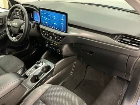 Used 2024 Ford Escape Base image 17