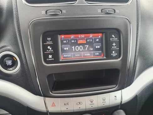 Used 2020 Dodge Journey SE w/ SE Popular Equipment Group image 10