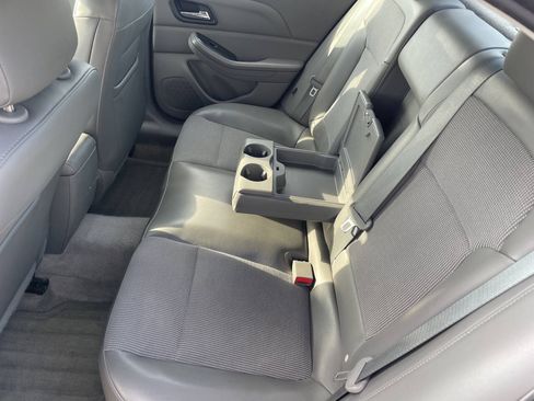 Used 2014 Chevrolet Malibu LT FWD image 10