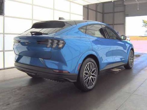 Used 2025 Ford Mustang Mach-E Premium RWD image 5
