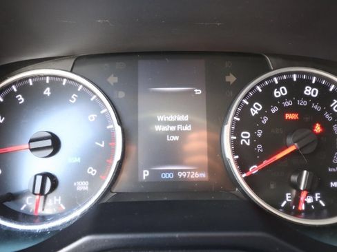 Used 2021 Toyota RAV4 LE FWD image 18