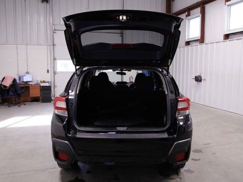 Used 2018 Subaru Crosstrek 2.0i Premium w/ Eyesight System image 19