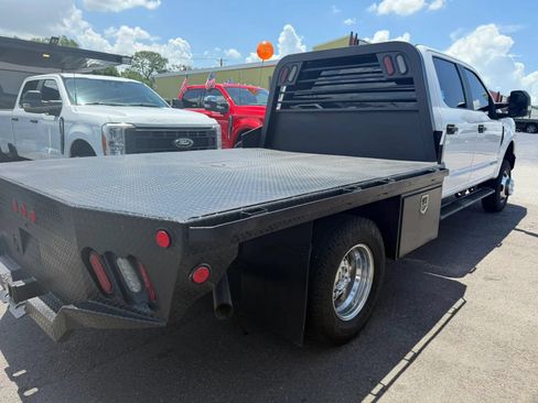 Used 2022 Ford F350 XL w/ Power Equipment Group AWD/4WD image 3