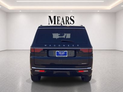 Used 2024 Jeep Wagoneer Series II w/ Flexible Seating Group
