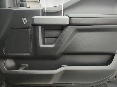 Used 2018 Ford F150 XLT w/ Equipment Group 301A Mid AWD/4WD image 24