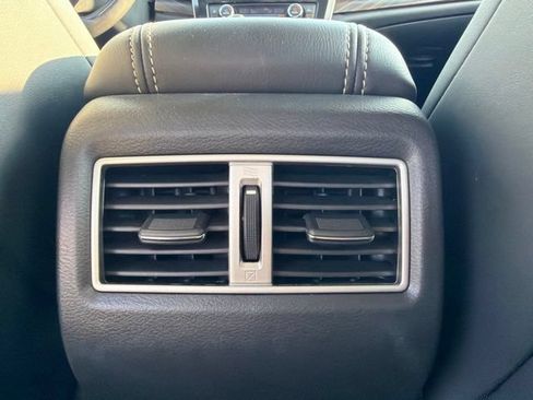 Used 2016 Nissan Maxima Platinum FWD image 15