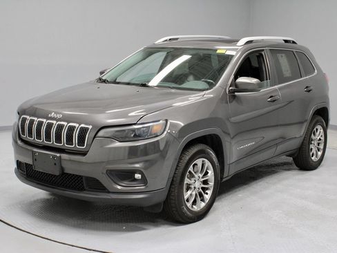 Used 2020 Jeep Cherokee Latitude Plus w/ Comfort/Convenience Group AWD/4WD image 7
