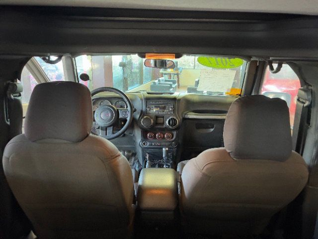 Used 2017 Jeep Wrangler Sport AWD/4WD image 14