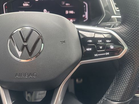 Used 2022 Volkswagen Tiguan SEL R-Line AWD/4WD image 30